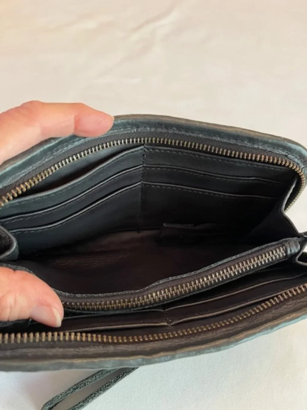 VIOLA CASTELLANI | Black Handwoven Italian Leather Wallet Wristlet Clutch-EUC